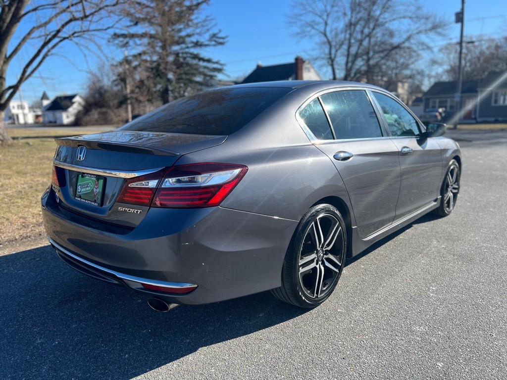 2016 Honda Accord Image 2