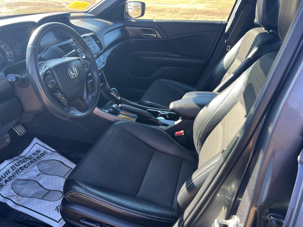 2016 Honda Accord Image 7