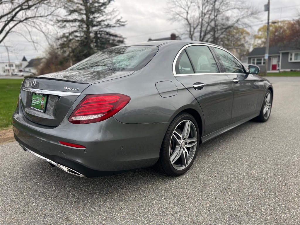 2017 Mercedes-Benz E-Class Image 2