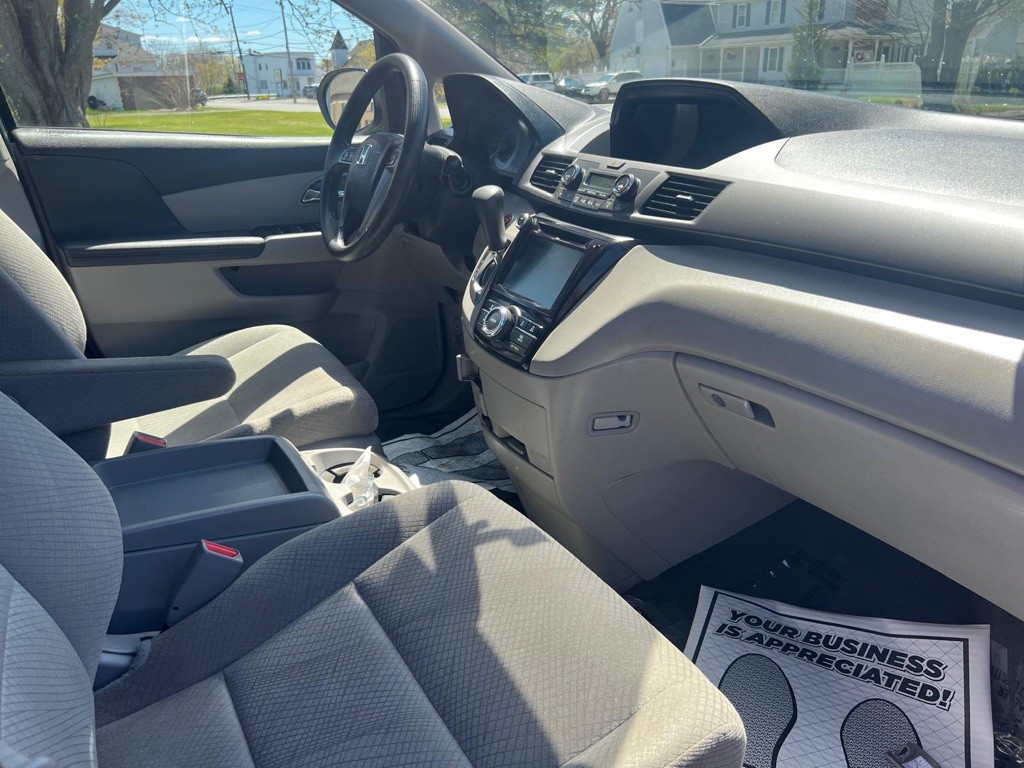 2014 Honda Odyssey Image 8