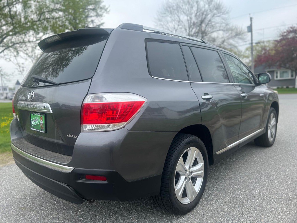 2012 Toyota Highlander Image 2