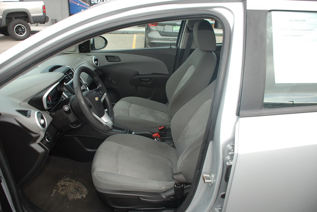 2020 Chevrolet Sonic Image 10