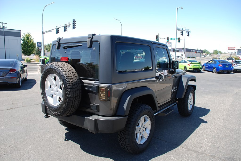 2016 Jeep Wrangler Image 5