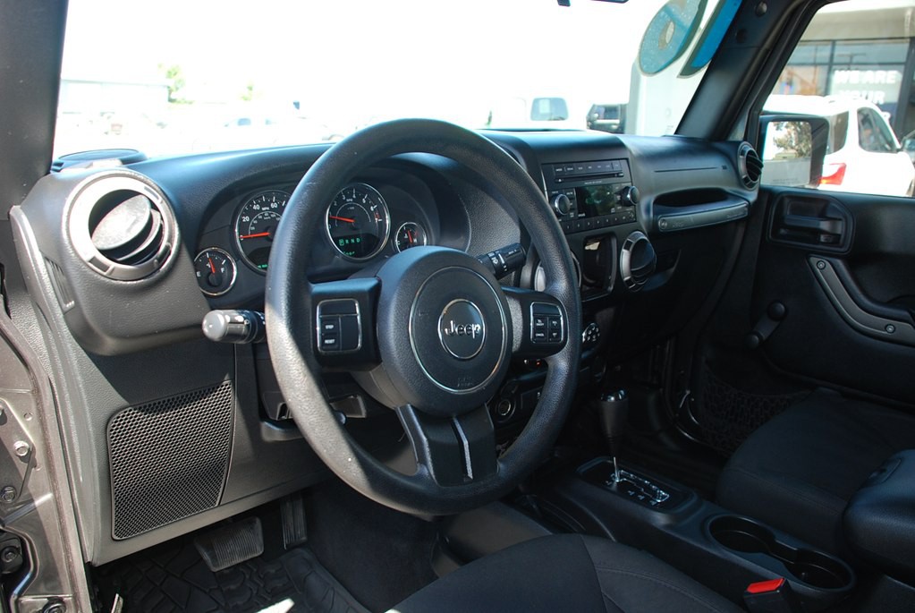 2016 Jeep Wrangler Image 11