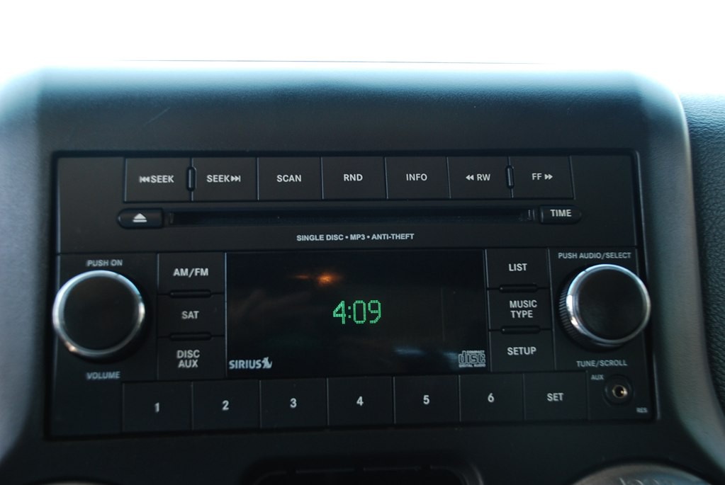 2016 Jeep Wrangler Image 13