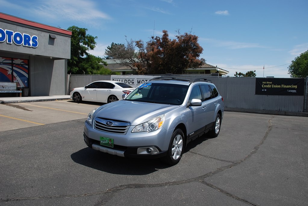 2012 Subaru Outback Image 1