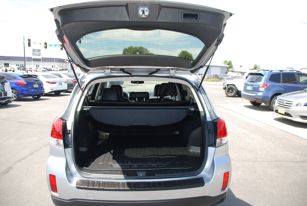 2012 Subaru Outback Image 19