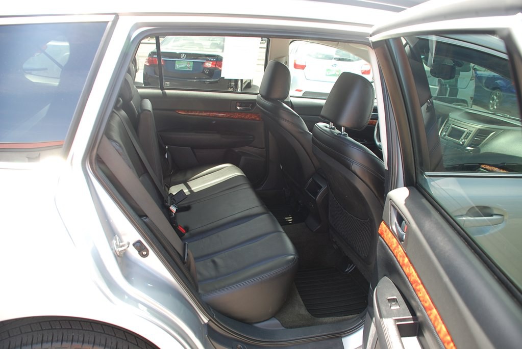 2012 Subaru Outback Image 20
