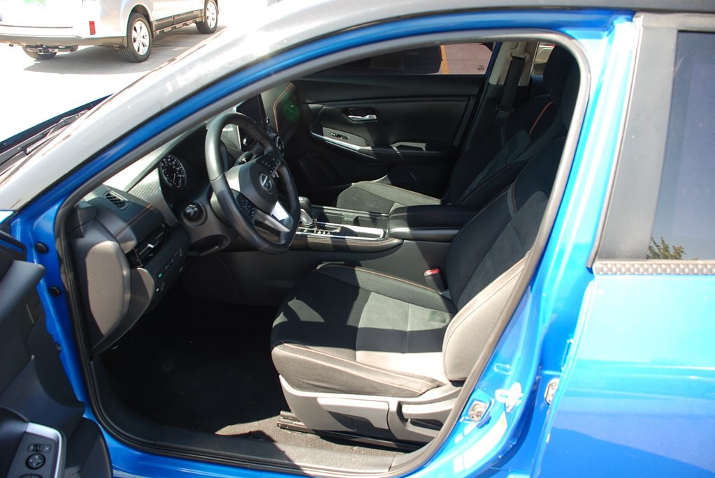 2021 Nissan Sentra Image 10