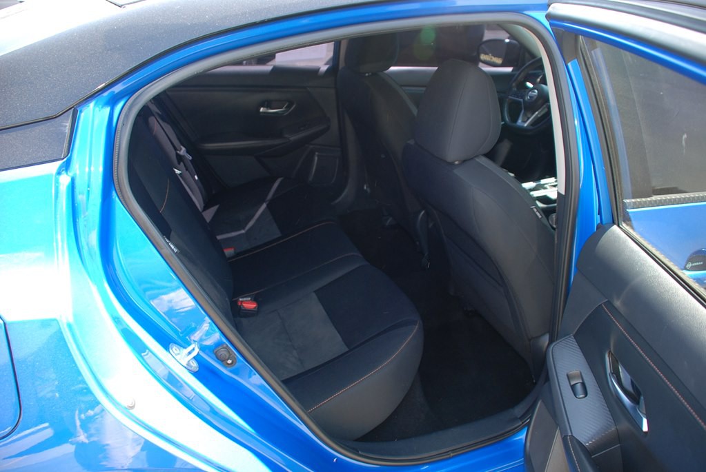 2021 Nissan Sentra Image 18