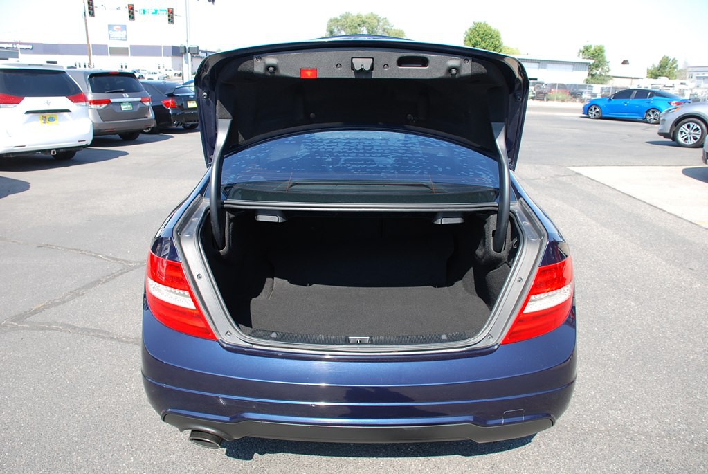2015 Mercedes-Benz C-Class Image 19