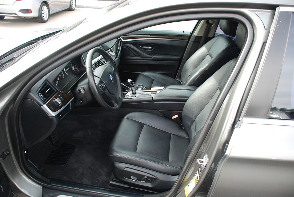 2014 BMW 5 Series Image 10