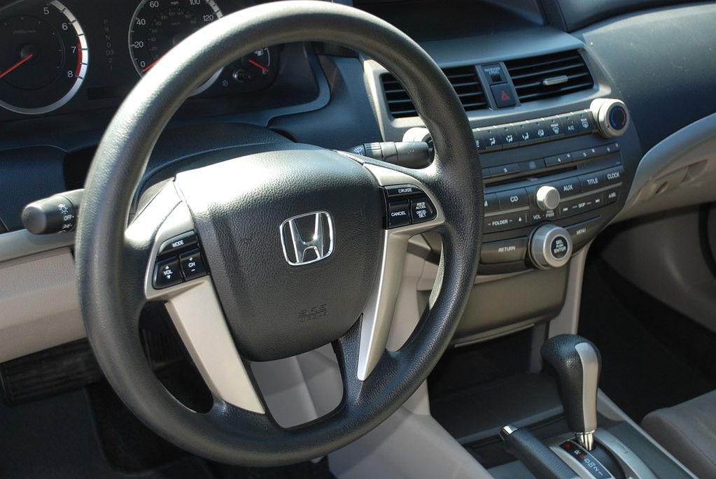 2012 Honda Accord Image 11