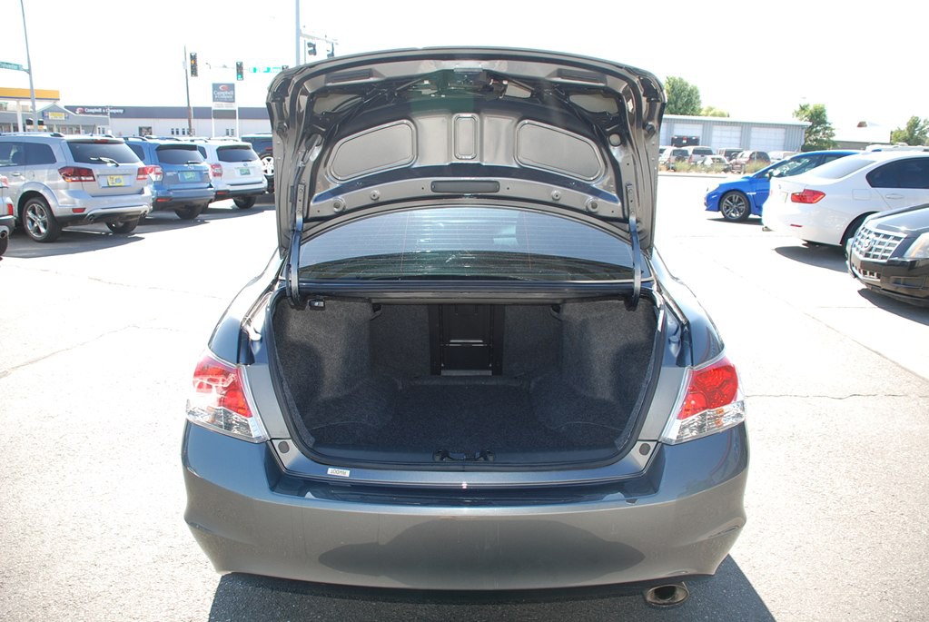 2012 Honda Accord Image 16