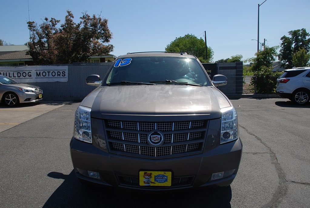 2013 Cadillac Escalade Image 8