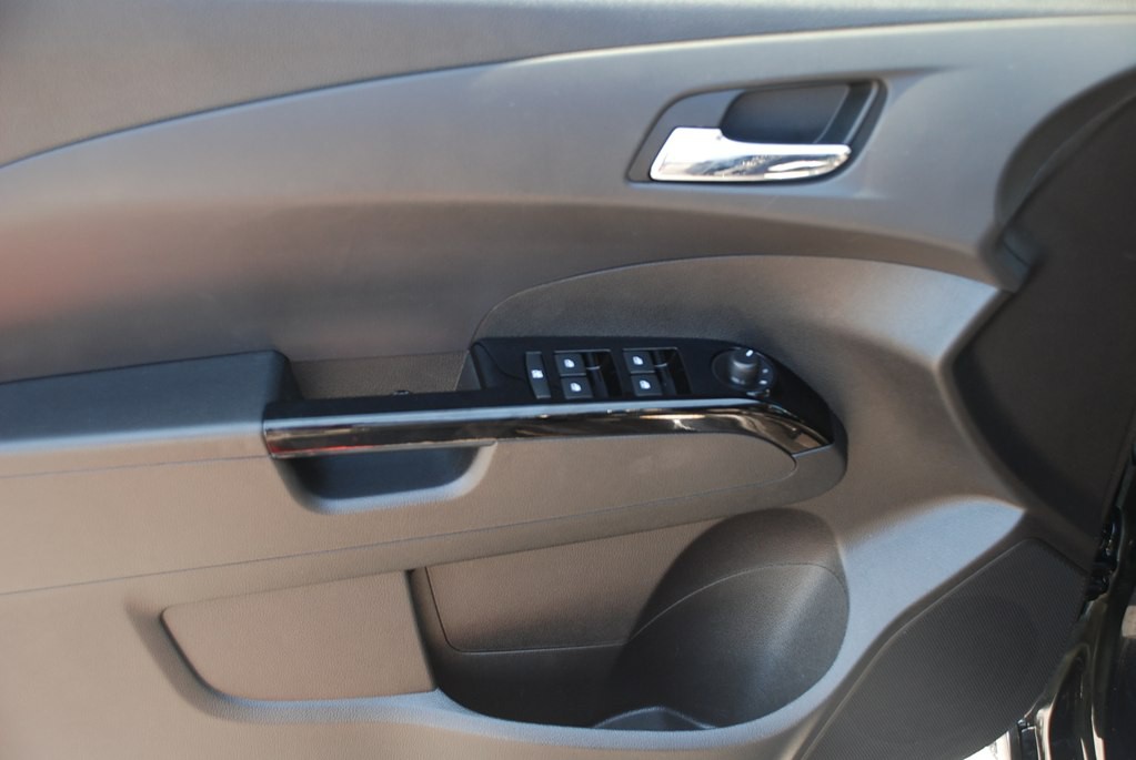 2013 Chevrolet Sonic Image 9