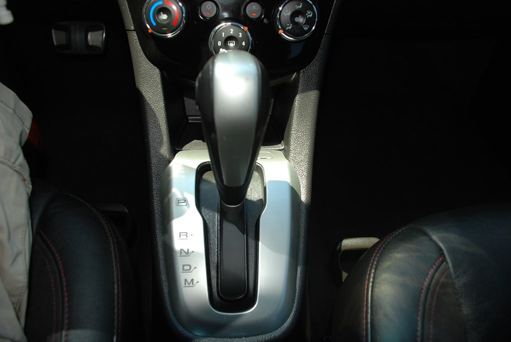 2013 Chevrolet Sonic Image 15