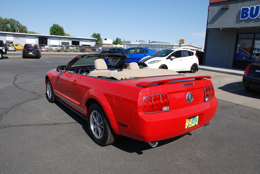 2005 Ford Mustang Image 5