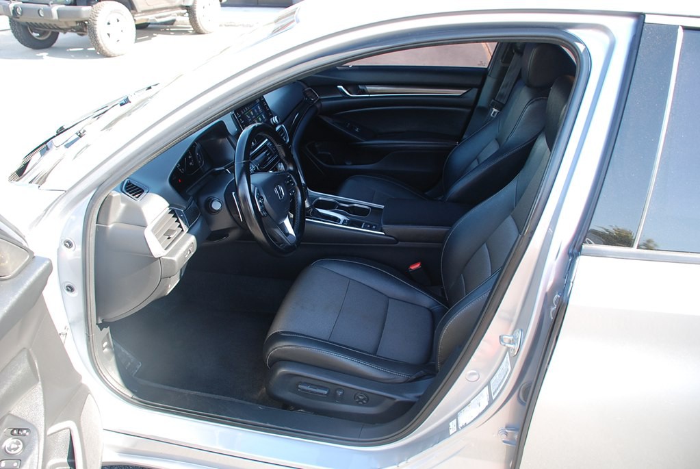 2020 Honda Accord Image 10