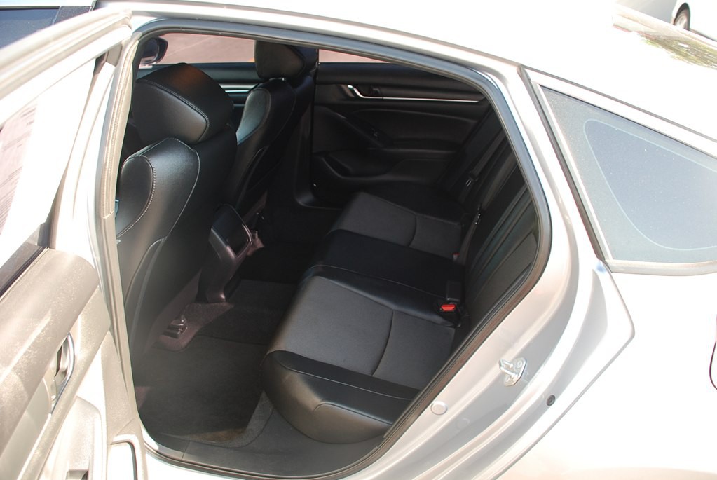 2020 Honda Accord Image 17
