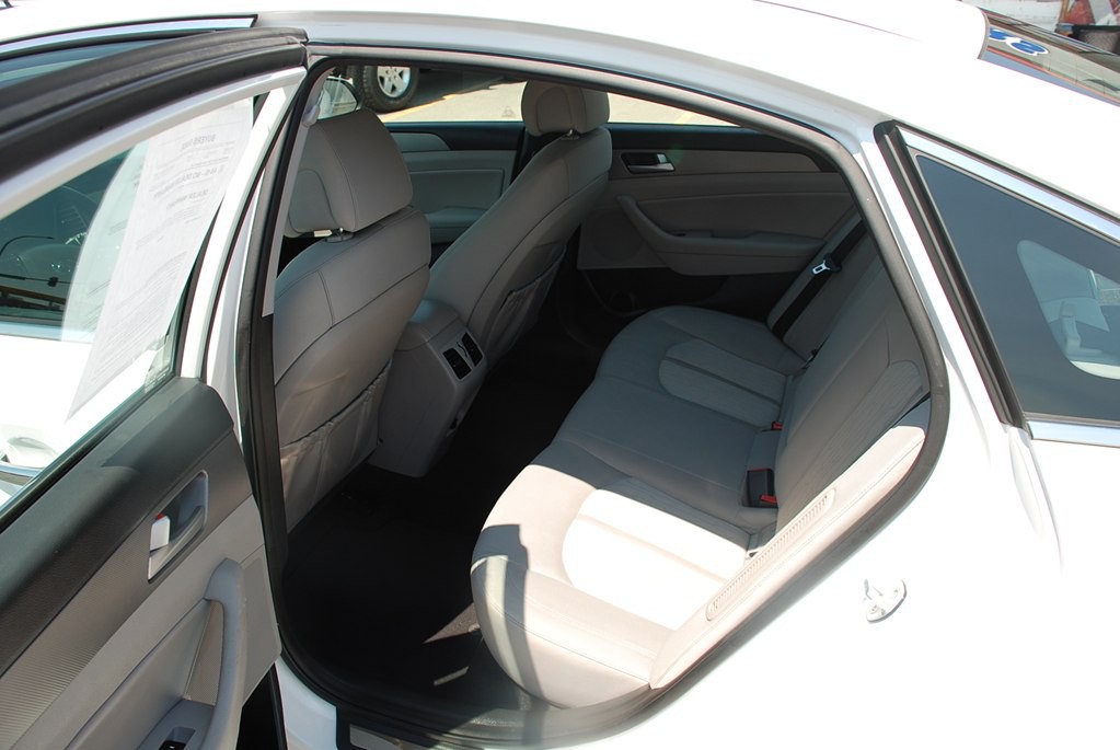 2016 Hyundai Sonata Image 18