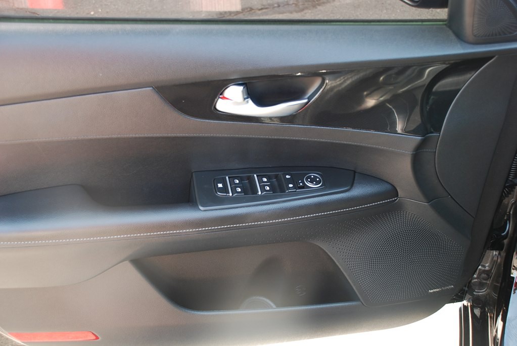 2022 Kia Forte Image 9