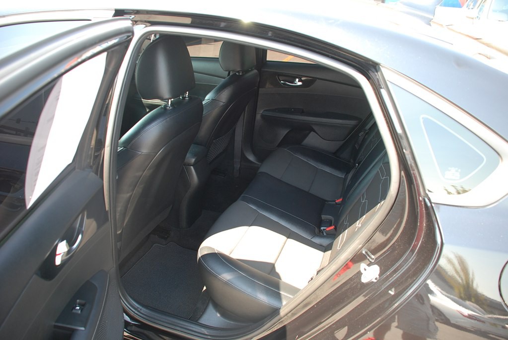 2022 Kia Forte Image 16