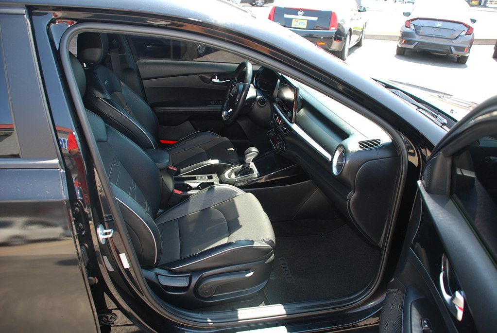 2022 Kia Forte Image 19