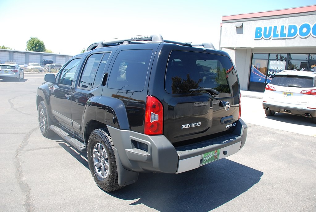 2015 Nissan Xterra Image 3