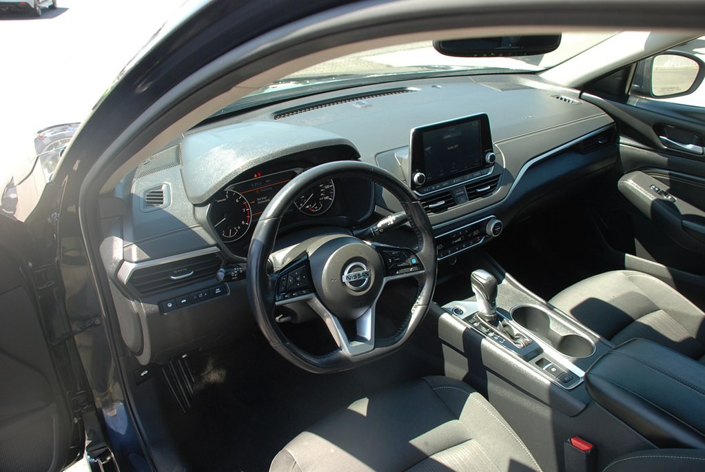2019 Nissan Altima Image 11