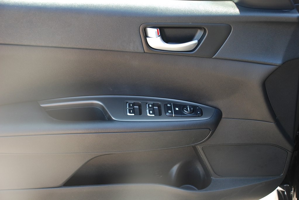 2020 Kia Optima Image 9