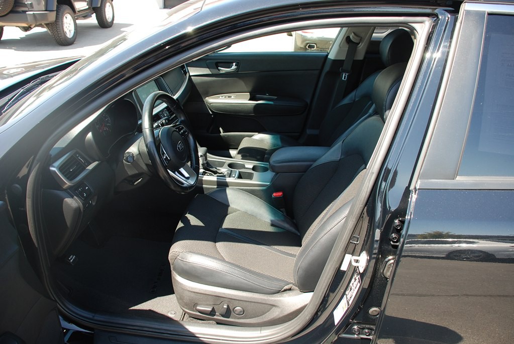 2020 Kia Optima Image 10