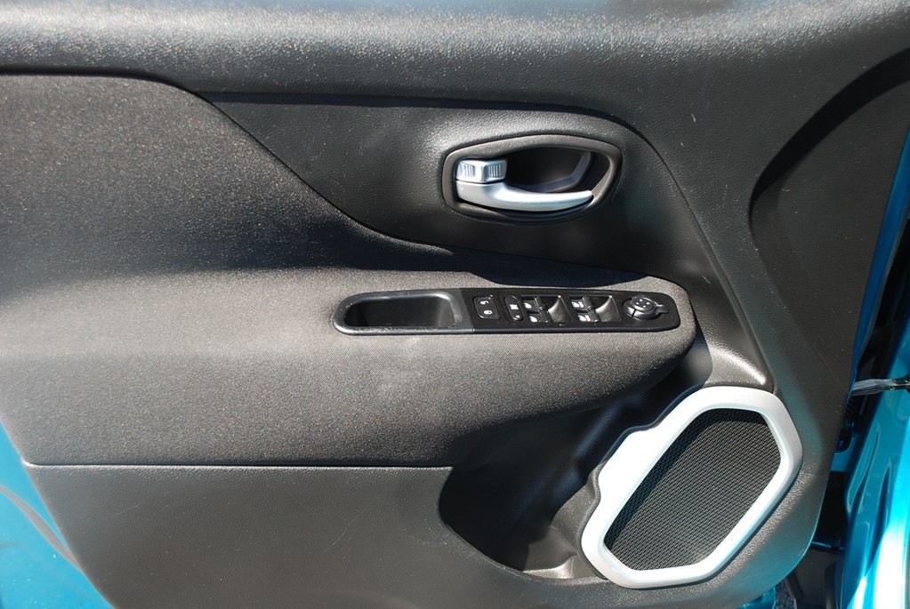 2020 Jeep Renegade Image 9
