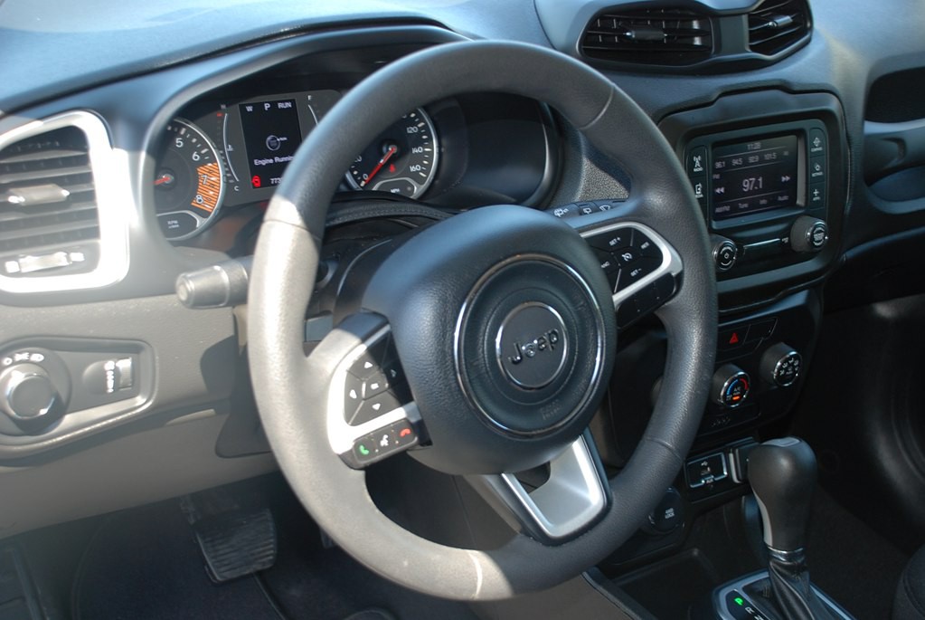 2020 Jeep Renegade Image 11