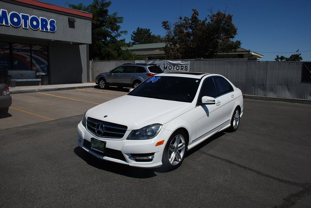 2014 Mercedes-Benz C-Class Image 1