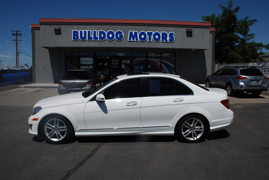 2014 Mercedes-Benz C-Class Image 2
