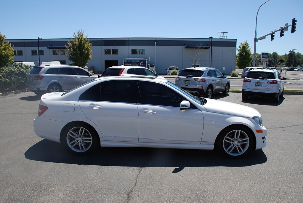 2014 Mercedes-Benz C-Class Image 6