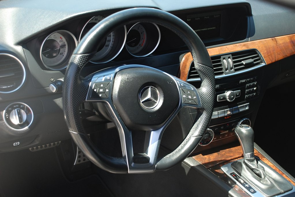 2014 Mercedes-Benz C-Class Image 11