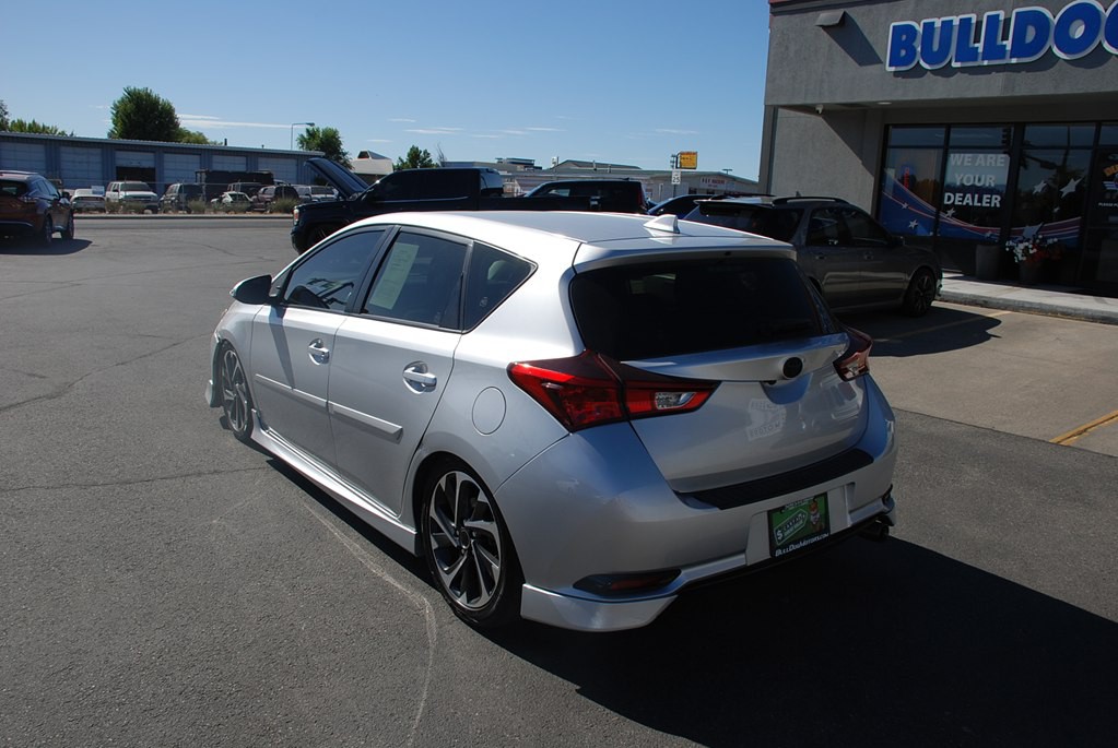 2017 Toyota Corolla Image 3