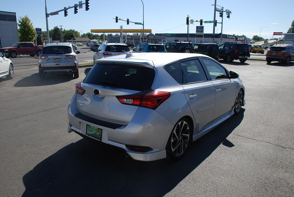 2017 Toyota Corolla Image 5