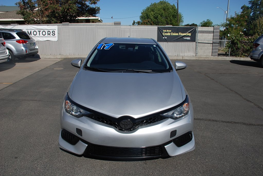 2017 Toyota Corolla Image 8