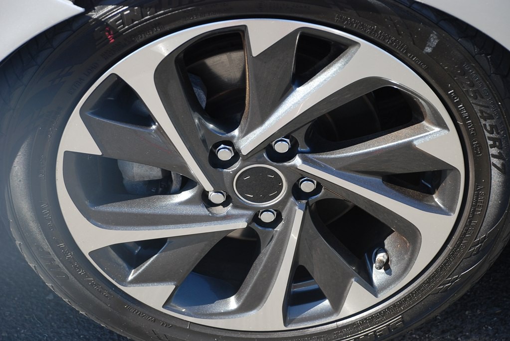 2017 Toyota Corolla Image 19