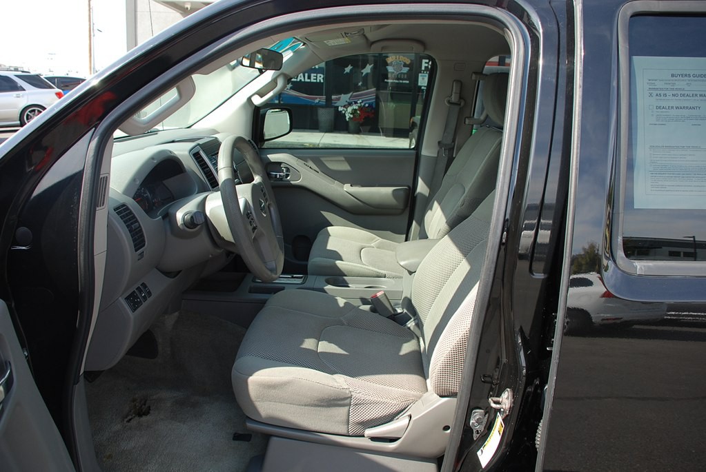 2014 Nissan Frontier Image 10