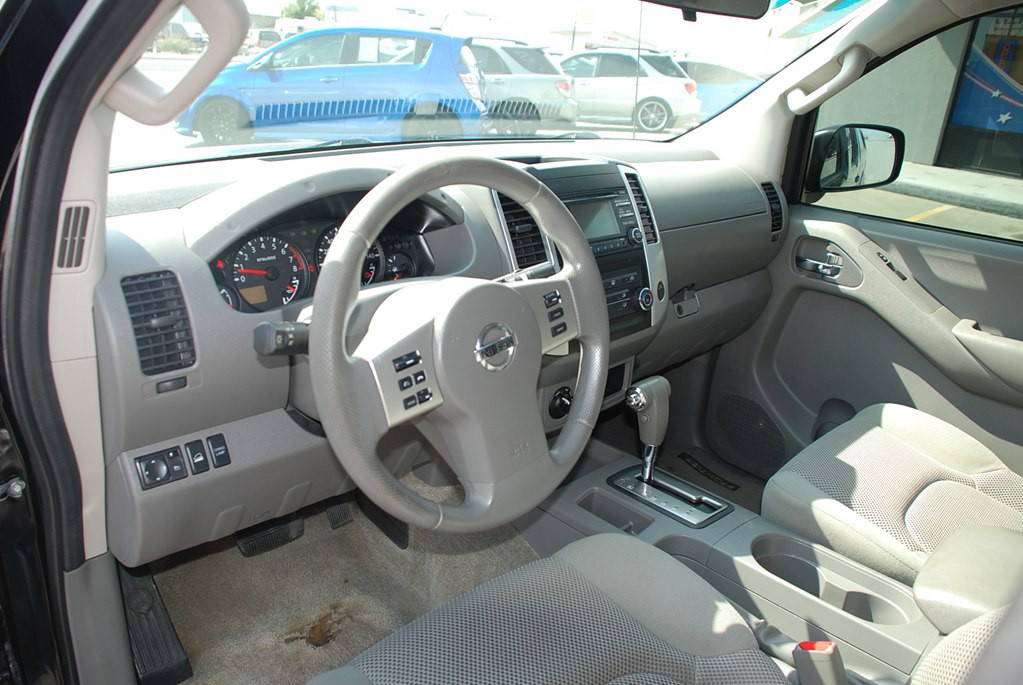 2014 Nissan Frontier Image 11