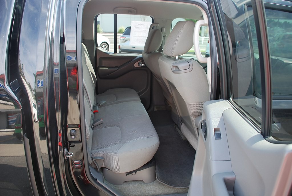 2014 Nissan Frontier Image 19
