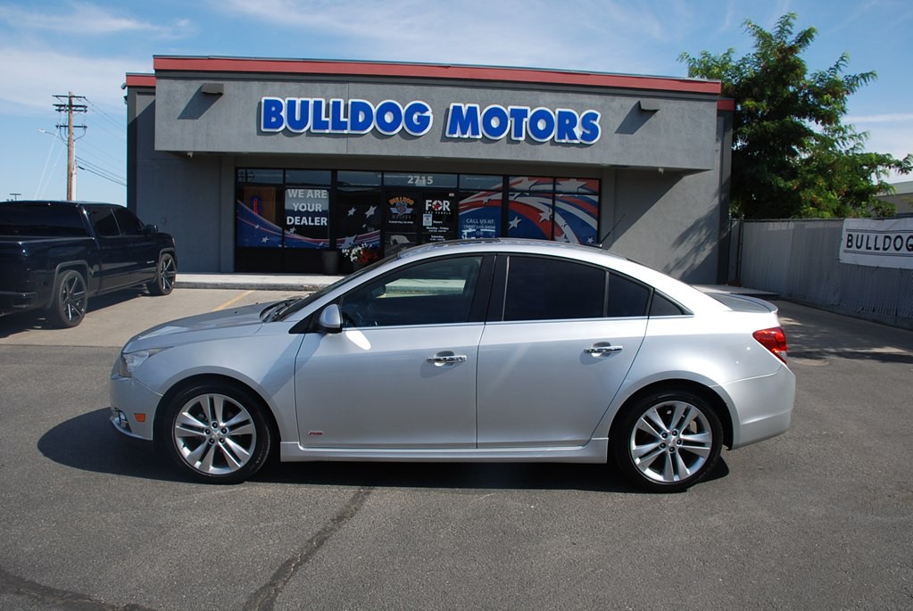 2013 Chevrolet Cruze Image 2