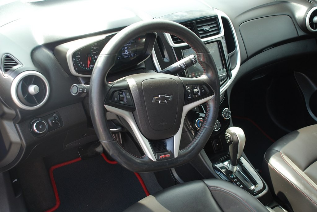 2019 Chevrolet Sonic Image 11