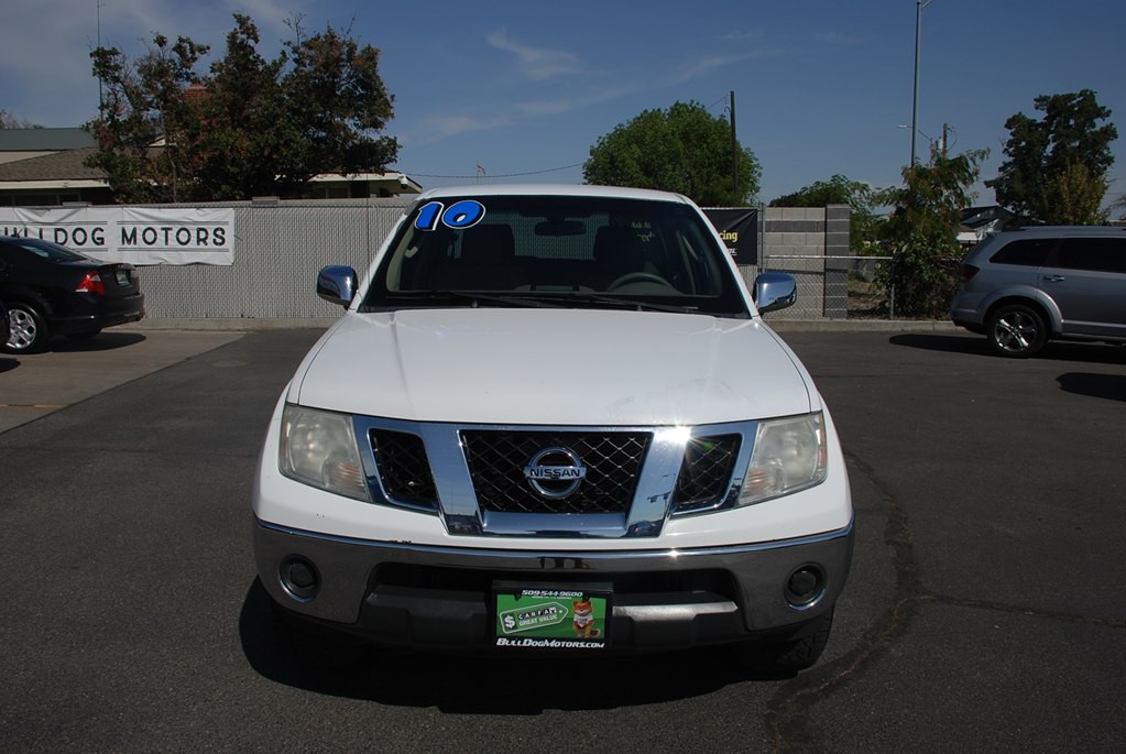 2010 Nissan Frontier Image 8