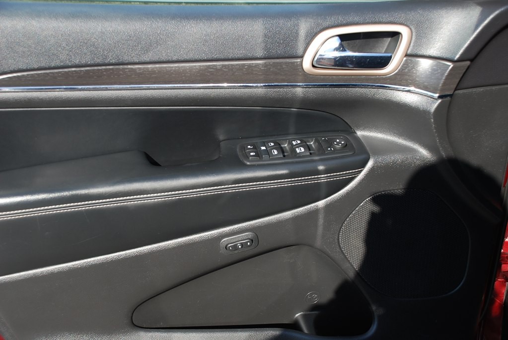 2016 Jeep Grand Cherokee Image 9