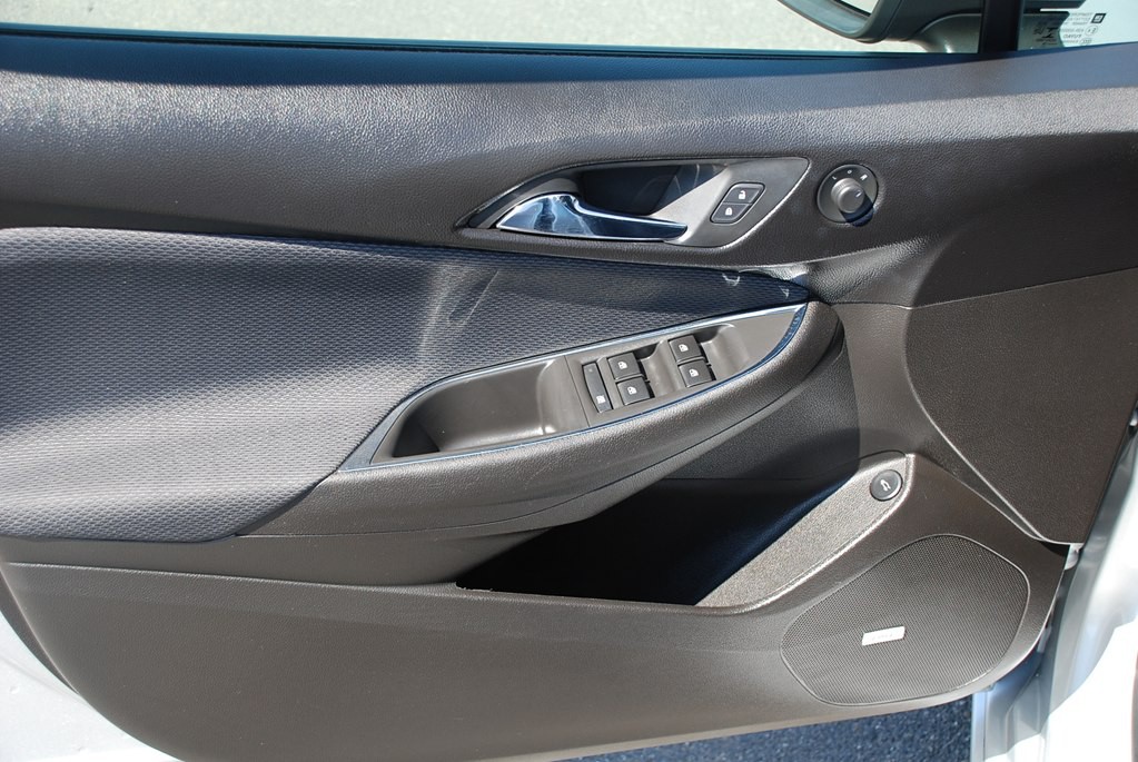 2018 Chevrolet Cruze Image 9